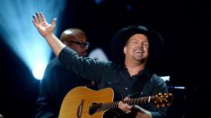 El cantante de country Garth Brooks se enfrenta a boicots por sus comentarios sobre Bud Light