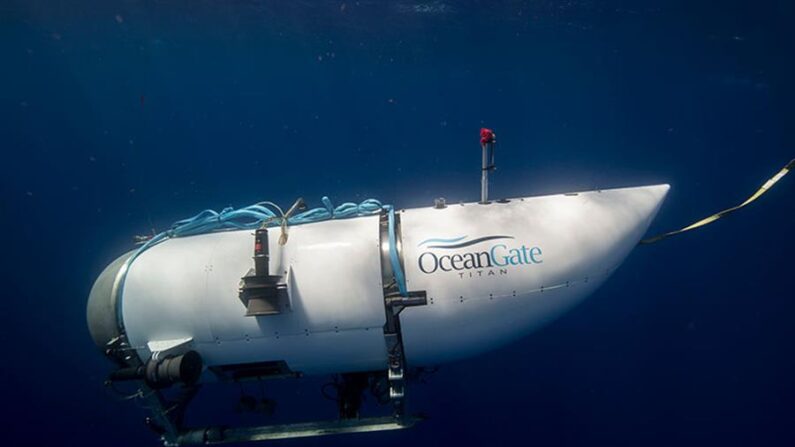 Fotografía facilitada por Ocean Gate que muestra el exterior de un submarino turístico, con capacidad para cinco personas, operado por la citada compañía. EFE/Ocean Gate
