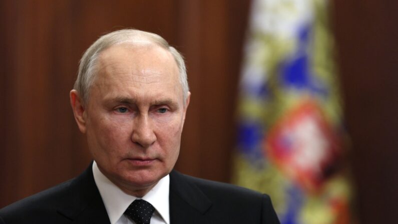 El presidente de Rusia, Vladimir Putin, pronuncia un discurso en vídeo, el 24 de junio de 2023. (Gavriil Grigorov/Sputnik/AFP vía Getty Images)