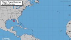 Depresión tropical situada en el Golfo de México avanza lentamente hacia el sur