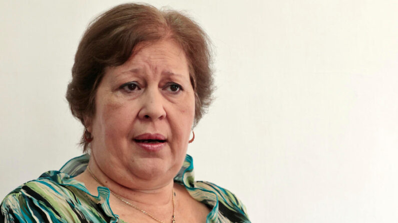 La historiadora, filósofa, ensayista y editora cubana Alina Bárbara López, en una fotografía de archivo. EFE/Ernesto Mastrascusa

