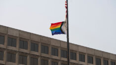 Alumnos de una escuela de Massachusetts se rebelan contra las celebraciones del Orgullo Gay
