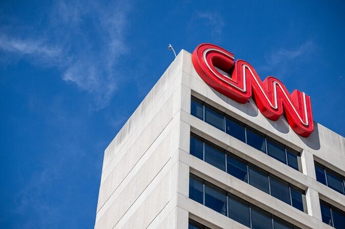 Vista exterior de la sede mundial de la Cable News Network (CNN) el 17 de noviembre de 2022 en Atlanta, Georgia. (Brandon Bell/Getty Images)