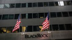 BlackRock impulsa el sistema chino de crédito social en Estados Unidos, dice editor de noticias