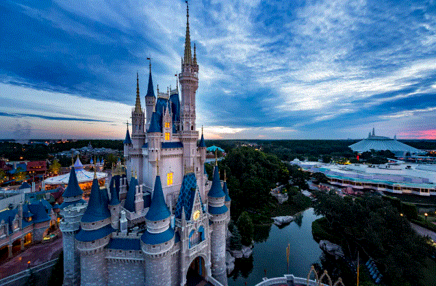 El parque Magic Kingdom aparece en esta foto cedida por Walt Disney World Resort, el 8 de octubre de 2014. (Matt Stroshane/Walt Disney World Resort vía Getty Images)