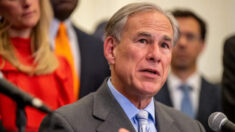El gobernador de Texas Abbott promulga ley que designa a los cárteles como grupos terroristas