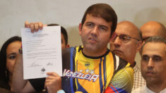 Opositores responden a renuncia de exvicepresidenta de la Comisión de Primarias en Venezuela