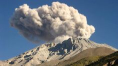 Cenizas de volcán Ubinas llegan hasta Puno en la frontera de Perú con Bolivia