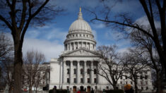 Senadores republicanos de Wisconsin tratan de forzar el voto sobre nominada jefa electoral