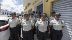 Fiscalía de Guatemala allana sede del partido Movimiento Semilla