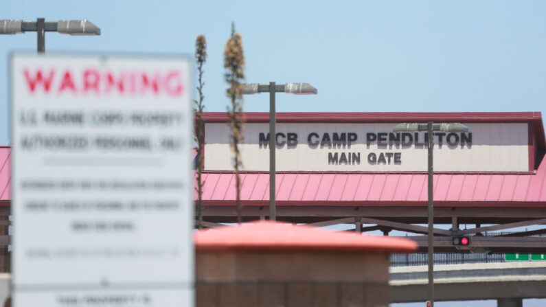  Vista de la entrada principal de Camp Pendleton el 26 de julio de 2019 en Oceanside, California. (Sandy Huffaker/Getty Images)