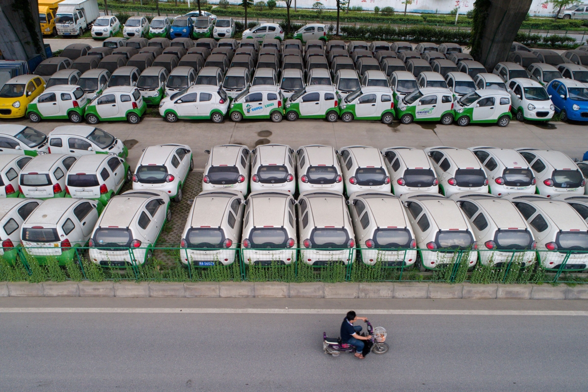 Por qué el dominio chino de los vehículos eléctricos podría estar llegando a su fin