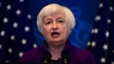 La secretaria del Tesoro dice que la recesión en EE. UU. “no está completamente descartada”