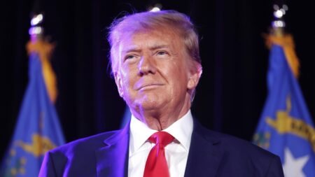 Trump promete luchar contra “todas las imputaciones con carga política” ante un posible tercer caso