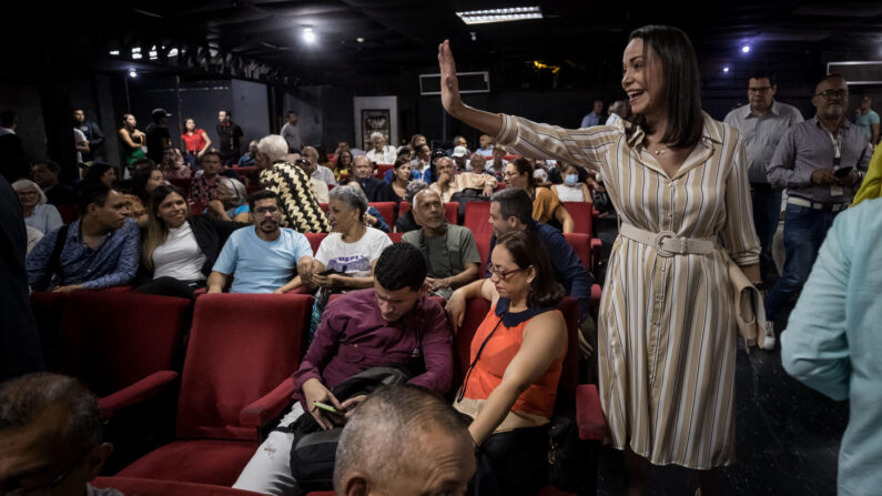 María Corina Machado, candidata a las primarias del 22 de octubre, participa en un acto el 4 de agosto del 2023, en Caracas, Venezuela. (EFE/ Miguel Gutiérrez)