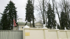 Embajada de EE.UU. en Bielorrusia llama a sus nacionales a abandonar el país