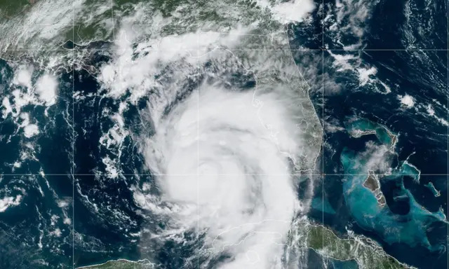 Una imagen de satélite muestra al huracán Idalia moviéndose hacia el norte sobre el sureste del Golfo de México, a las 12:40 p.m. ET del 29 de agosto de 2023. (CIRA/NOAA)

