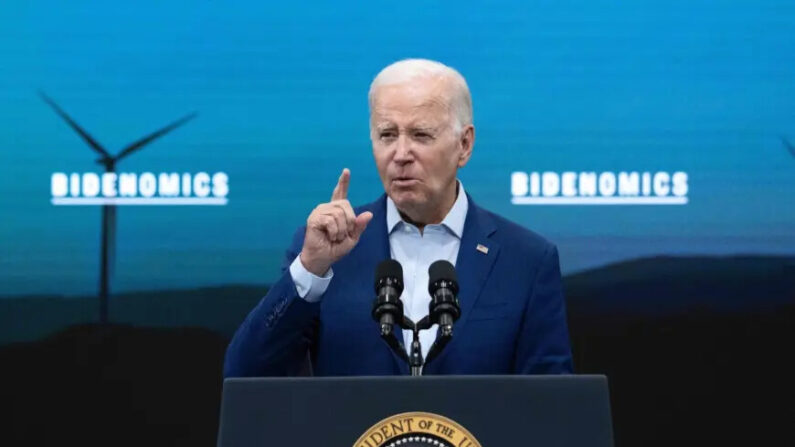 El presidente Joe Biden habla en Arcosa Wind Towers en Belen, NM, el 9 de agosto de 2023. (Jim Watson/AFP vía Getty Images)