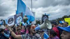 Guatemaltecos protestan en contra de «golpe de Estado» denunciado por presidente electo