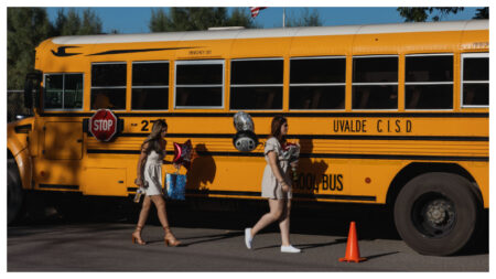“Una América más segura para todos” espera reducir las drogas y el acoso en las escuelas de EE.UU.