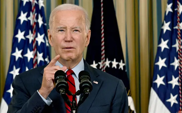 El presidente Joe Biden habla sobre el fortalecimiento de los puertos y las cadenas de suministro de EE. UU. en el Comedor de Estado de la Casa Blanca en Washington el 6 de septiembre de 2023. (Jim Watson/AFP vía Getty Images)