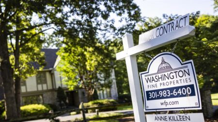 Agentes inmobiliarios de EE.UU. eliminan comisiones en venta de viviendas