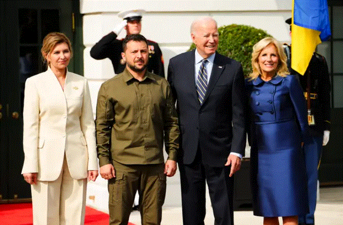 Biden da la bienvenida a Zelenski en la Casa Blanca mientras el Congreso sigue dividido sobre dar ayuda