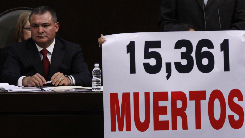 Fotografía de archivo fechada el 24 de septiembre de 2009, del Secretario de Seguridad Publica Genaro García Luna, durante una comparecencia en la Cámara de Diputados de la Ciudad de México, (México). (EFE/Mario Guzmán)