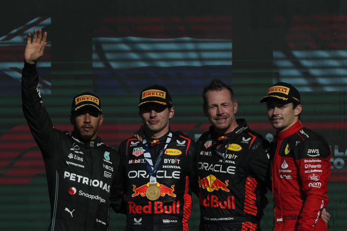Verstappen gana en México y eleva a 16 su propio récord de victorias en un año