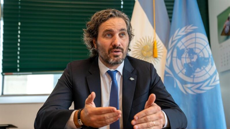 Fotografía de archivo en la que se registró al ministro de Relaciones Exteriores de Argentina, Santiago Cafiero, durante una entrevista con EFE, en Nueva York (Estados Unidos). EFE/Ángel Colmenares