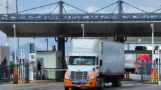 Transportistas celebran suspensión de revisiones exhaustivas en frontera México-Texas