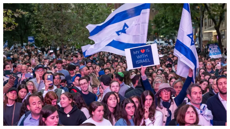 Miles de personas asisten a la vigilia y concentración "Nueva York apoya a Israel" el 10 de octubre del 2023 en Nueva York. (Spencer Platt/Getty Images)