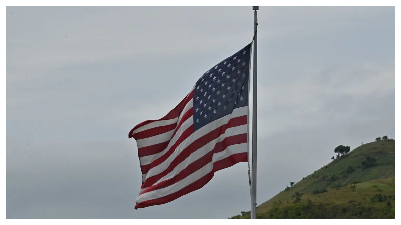 Una bandera estadounidense en una foto de archivo. (Adek Berry/AFP vía Getty Images)