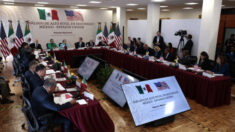 EE.UU. promete trabajar «estrechamente» con México en un modelo migratorio «eficaz»