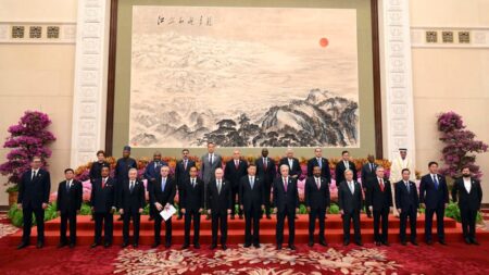 China celebra cumbre de La Franja y la Ruta más reducida, Europa la evitó pero asistieron los talibanes