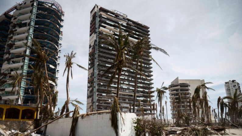 Vista de los daños causados por el paso del huracán Otis en Acapulco, estado de Guerrero, México, el 28 de octubre de 2023. (RODRIGO OROPEZA/AFP vía Getty Images)