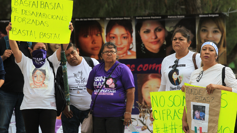 En los estados de México, Tamaulipas, Jalisco o Guerrero (donde desde 2014 están en paradero desconocido 43 estudiantes de la escuela de Ayotzinapa), el comité de la ONU advirtió un aumento de la desaparición de niñas, adolescentes y mujeres, según el informe difundido este día. Fotografía de archivo. (EFE/Luis Torres)