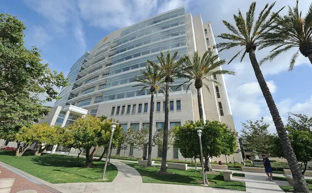 El edificio Ronald Reagan Federal Building & US Courthouse en Santa Ana, California, el 28 de mayo de 2010. (Robyn Beck/AFP vía Getty Images)