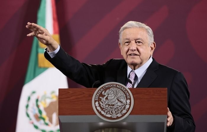 El presidente de México, Andrés Manuel López Obrador, durante una rueda de prensa en el Palacio Nacional. (EFE/José Méndez)