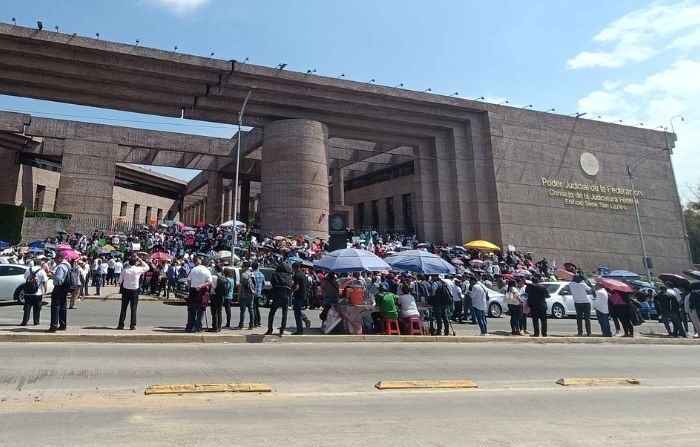 Imagen de archivo de una protesta de los  trabajadores del Poder Judicial de la Federación (PJF) en el Palacio de Justicia Federal San Lázaro frente a la Cámara de Diputados, Ciudad de México, México. (Alicia Márquez/The Epoch Times México) 