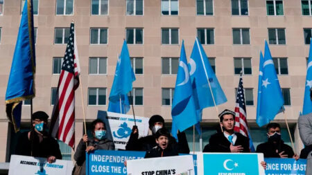 El mando chino «en realidad quiere deshacerse de los uigures», según un defensor de derechos humanos