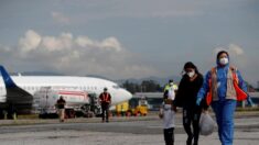 EE.UU. reanuda los vuelos de deportación a Venezuela para disuadir la migración