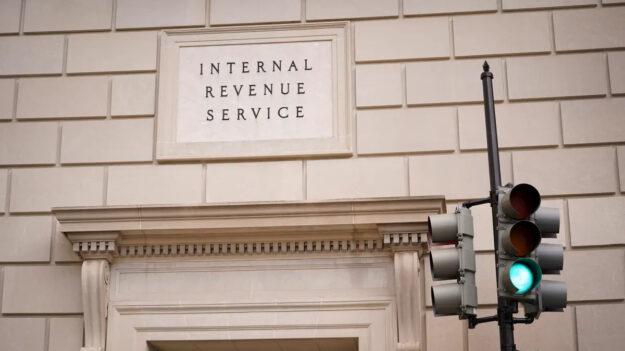 El IRS eleva a 3200 dólares el límite de los aportes a las FSA de los empleados para el 2024