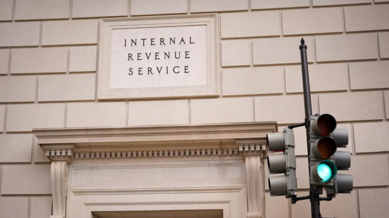 Edificio del Servicio de Impuestos Internos (IRS, por sus siglas en inglés) en Washington el 16 de octubre de 2023. (Madalina Vasiliu/The Epoch Times)
