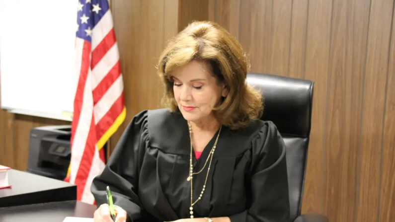 La Corte Suprema de Texas escuchará los argumentos orales en un caso que involucra a la jueza de paz Dianne Hensley el 25 de octubre de 2023. (Cortesía de First Liberty Institute)