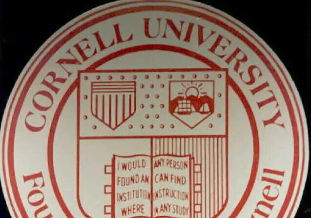 Universidad de Cornell en Ithaca, Nueva York, el 9 de junio de 1995. (BOB STRONG/AFP vía Getty Images)
