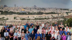 Un grupo de fieles de Florida huye de Israel a Jordania tras oír cohetes y disparos