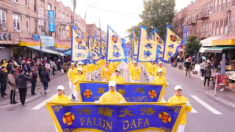 Espectadores celebran 450 millones de renuncias al PCCh en desfile de Falun Gong en Brooklyn