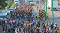 Caravana de aproximadamente 8000 migrantes avanza por México rumbo a EE.UU.