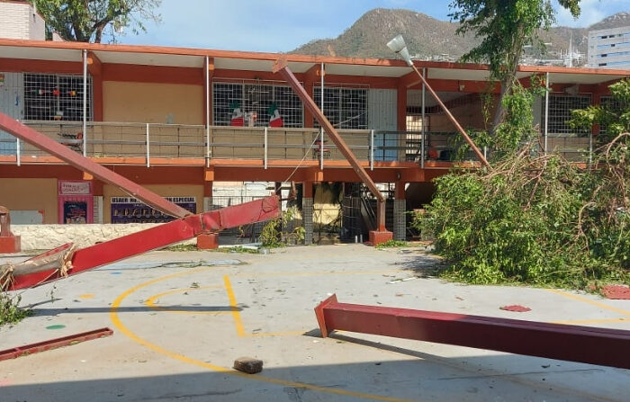 Imagen de una escuela dañada en la zona de Acapulco-Coyuca de Benítez tras el paso del huracán Otis. (Cortesía de Delegación de los Servicios Educativos Región Acapulco-Coyuca de Benítez)